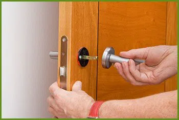 Neighborhood Locksmith Services Mesa, AZ 480-750-9001 - 14-install-new-Lock