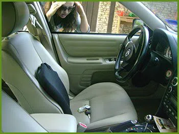 Neighborhood Locksmith Services Mesa, AZ 480-750-9001 - 20-keys-locked-in-car